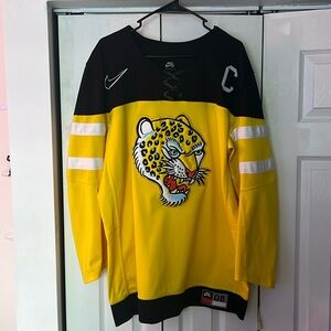 Nike SB hockey jersey